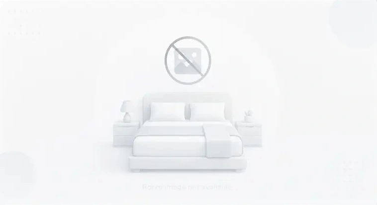 Efficiency Queen Suite with Two Queen Beds and Living room - Non Smoking